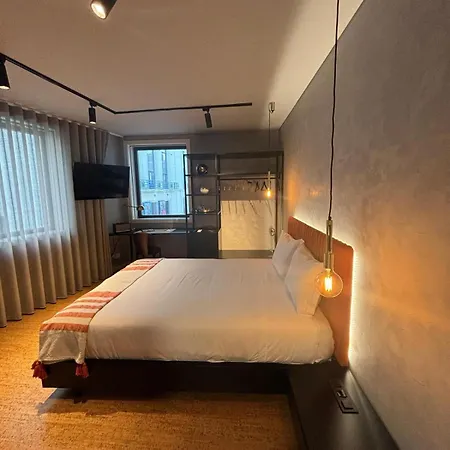 Teatro 4 Apartment *