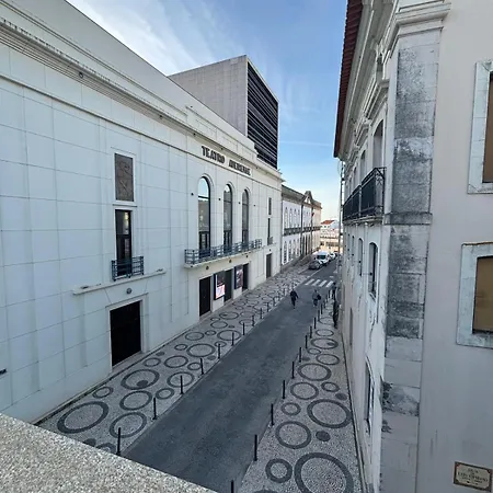 Teatro 4 *